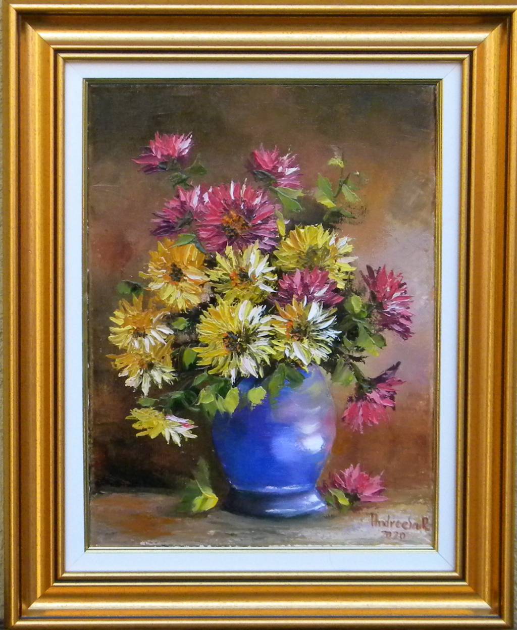 Poza FLORI DE TOAMNA IN GHIVECI ALBASTRU