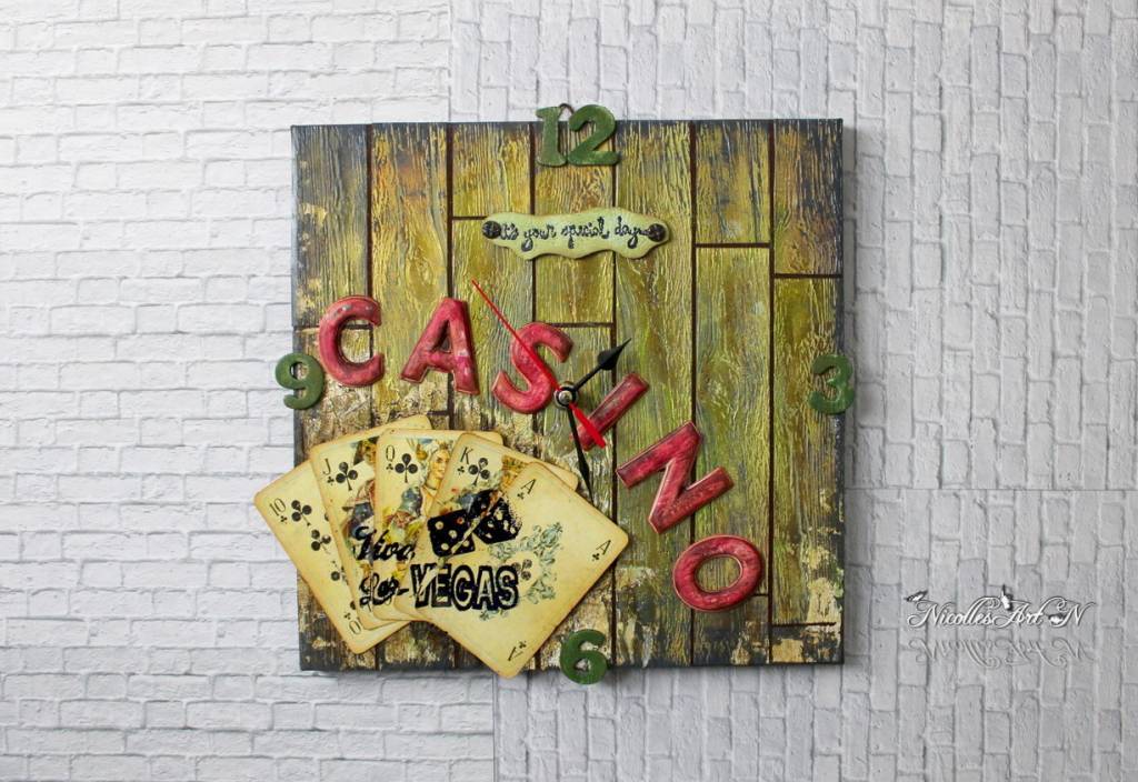 Poza Vintage Wall Clock - Casino - Viva 