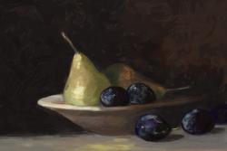 Picturi de vara prune si pere in farfurie